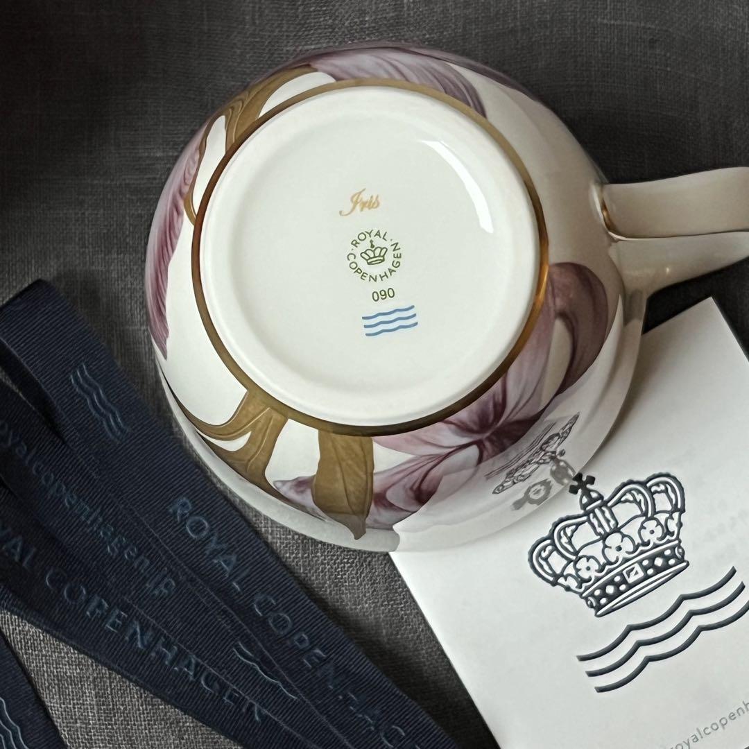 新品ROYAL COPENHAGEN FLORA  アイリス金縁マグ
