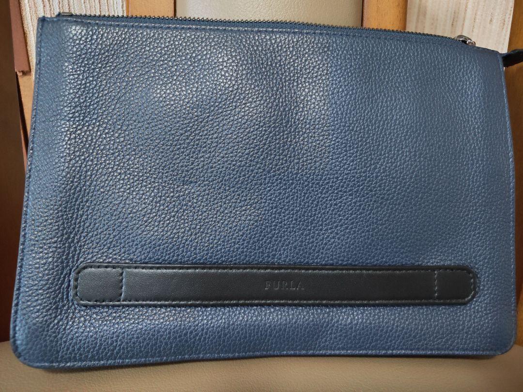 FURLA　クラッチバッグ