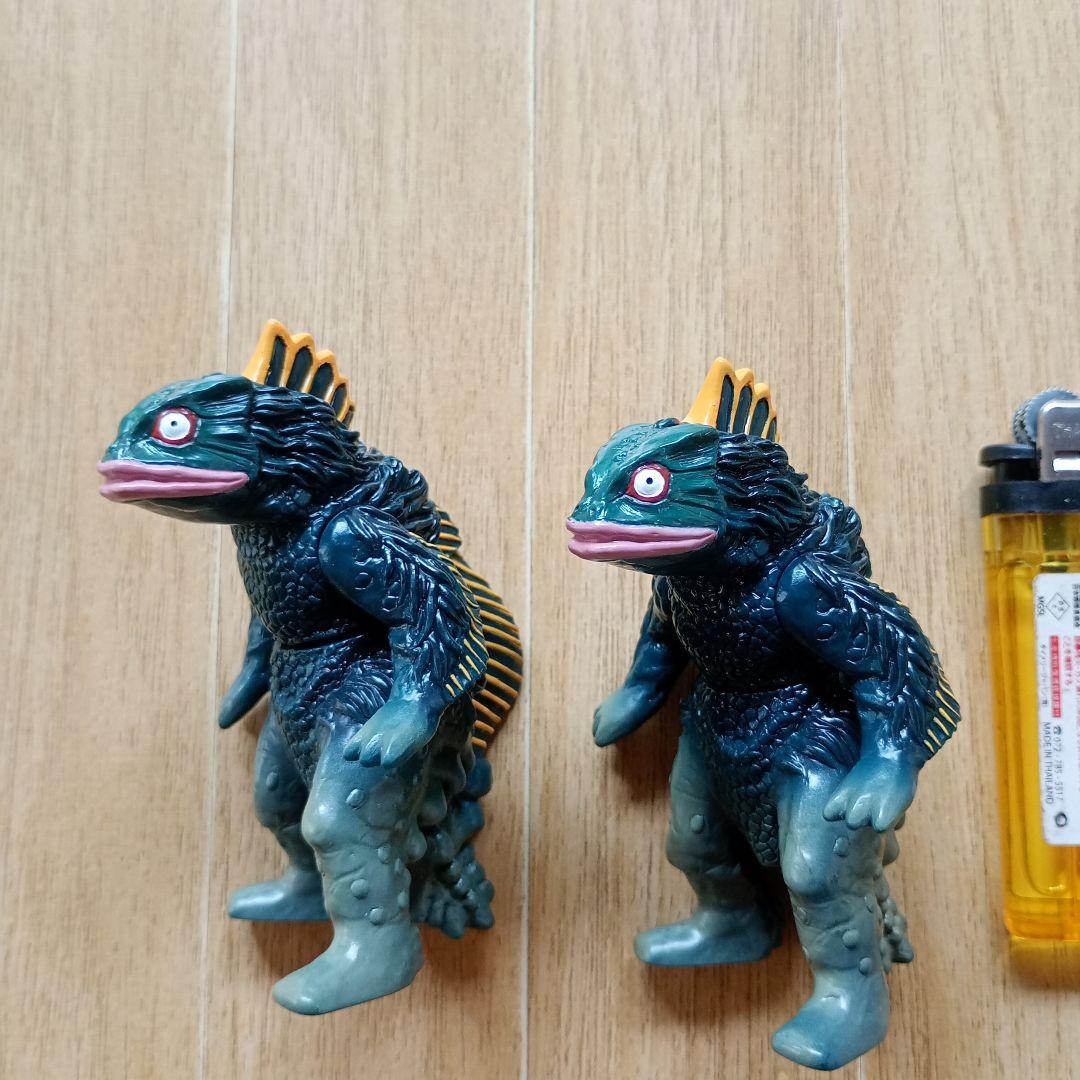 ウルトラマンシリーズ 怪獣 フィギュア 2体セット - メルカリ