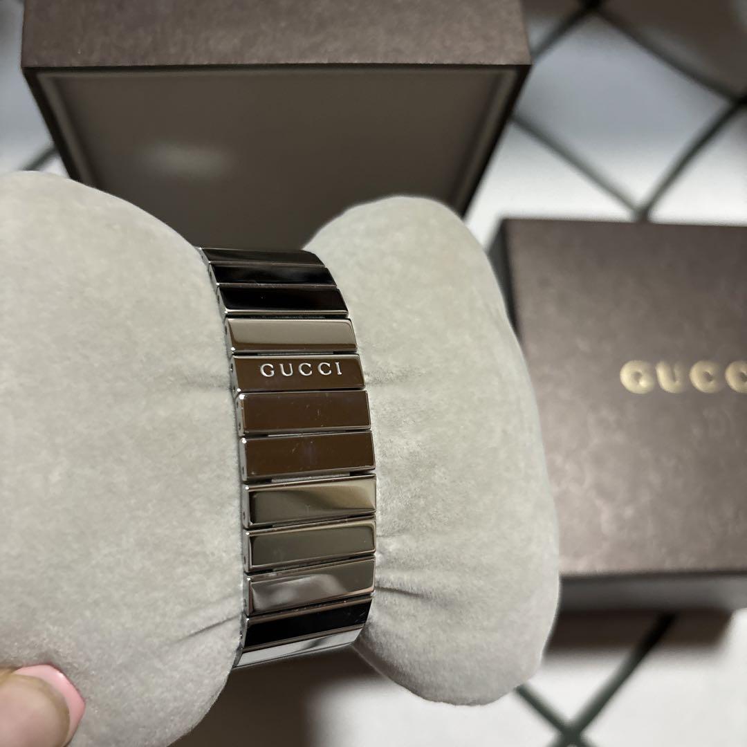 GUCCI Gタイムレス シルバー 時計