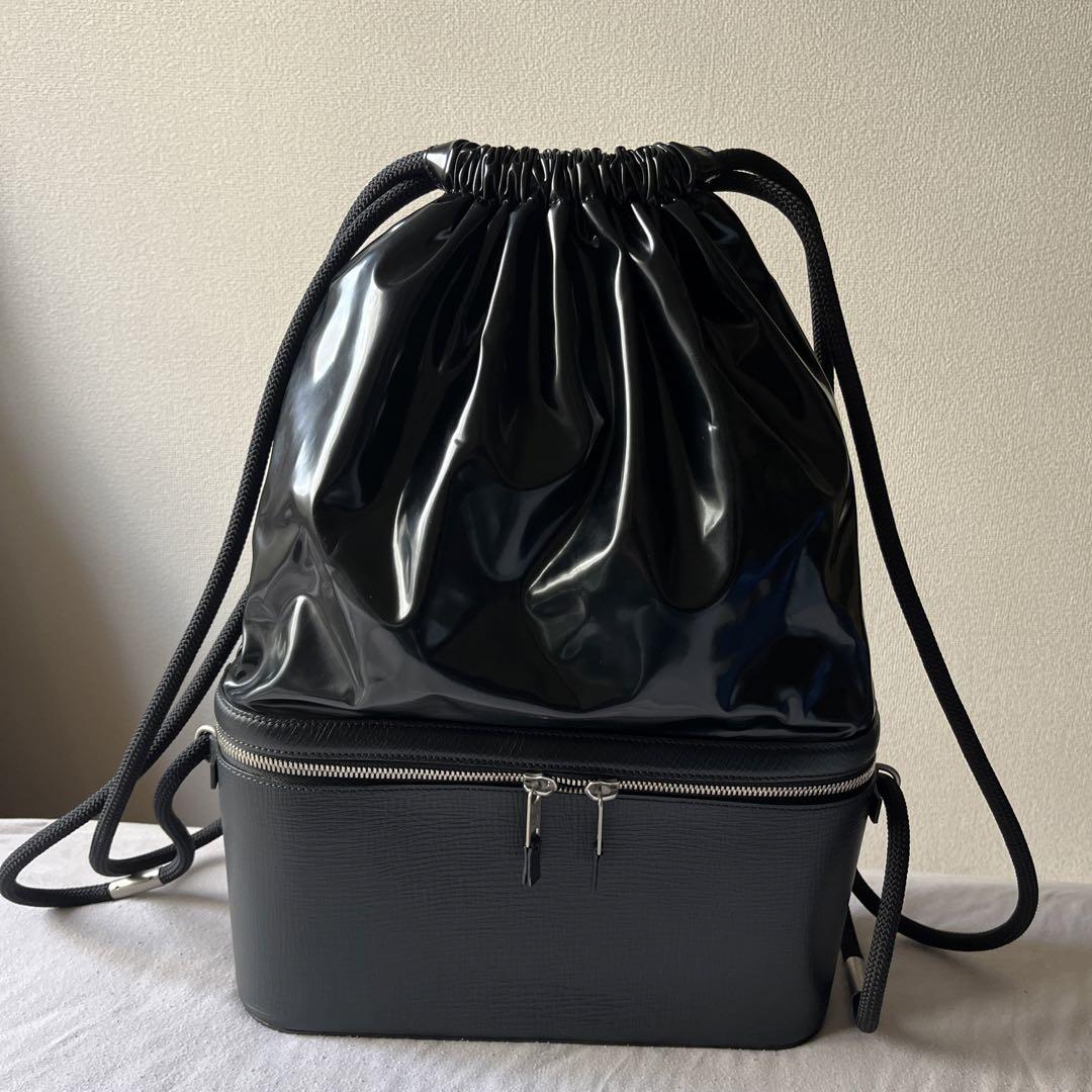 メゾンマルジェラ11 エナメルレザーナップサック　maison margiela