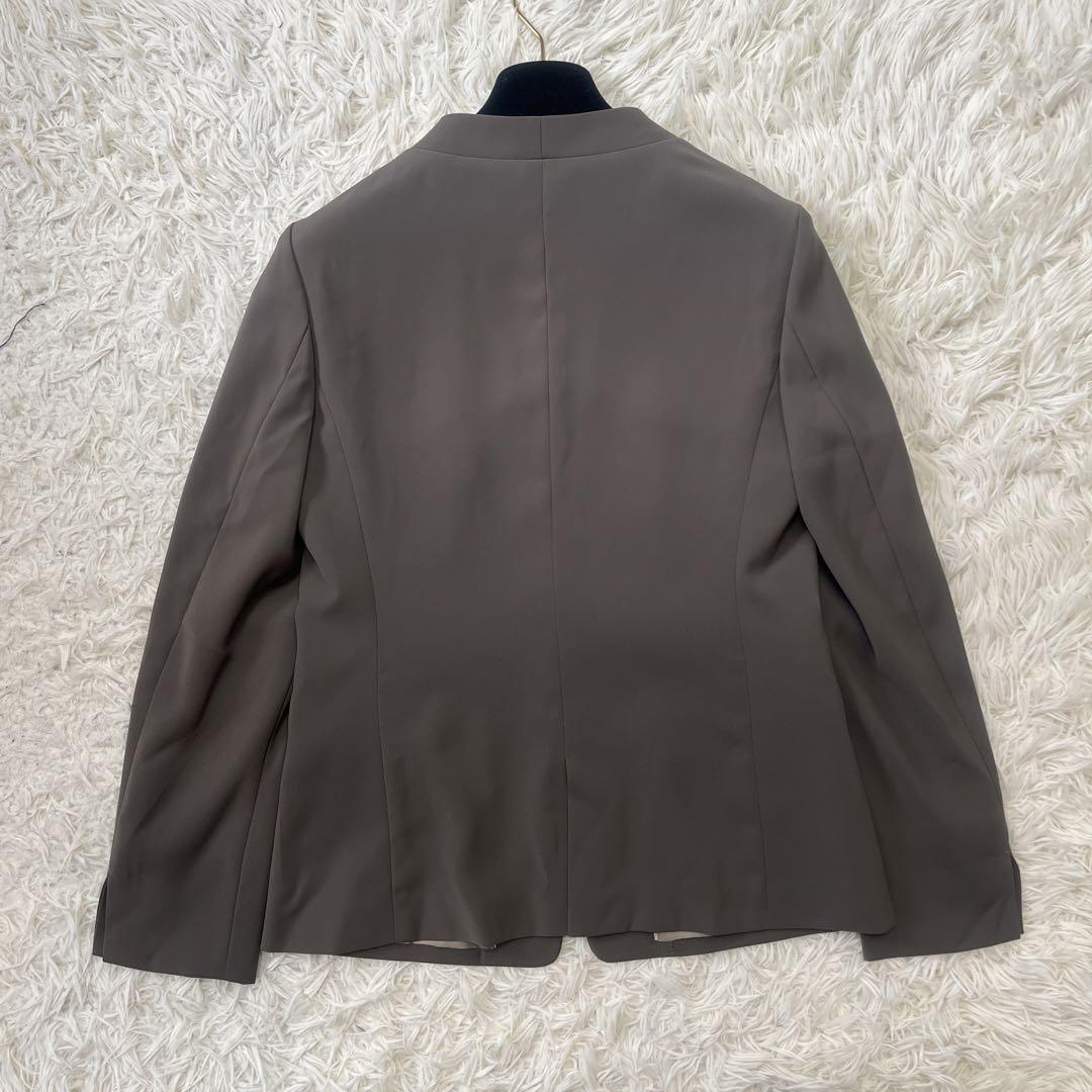 超美品☆【レミュー　アオキ】ミワク　ノーカラー　グレージュ　パンツスーツ　9