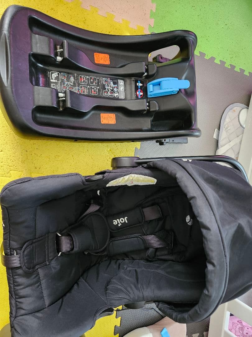 Joie i-Size 車用チャイルドシート