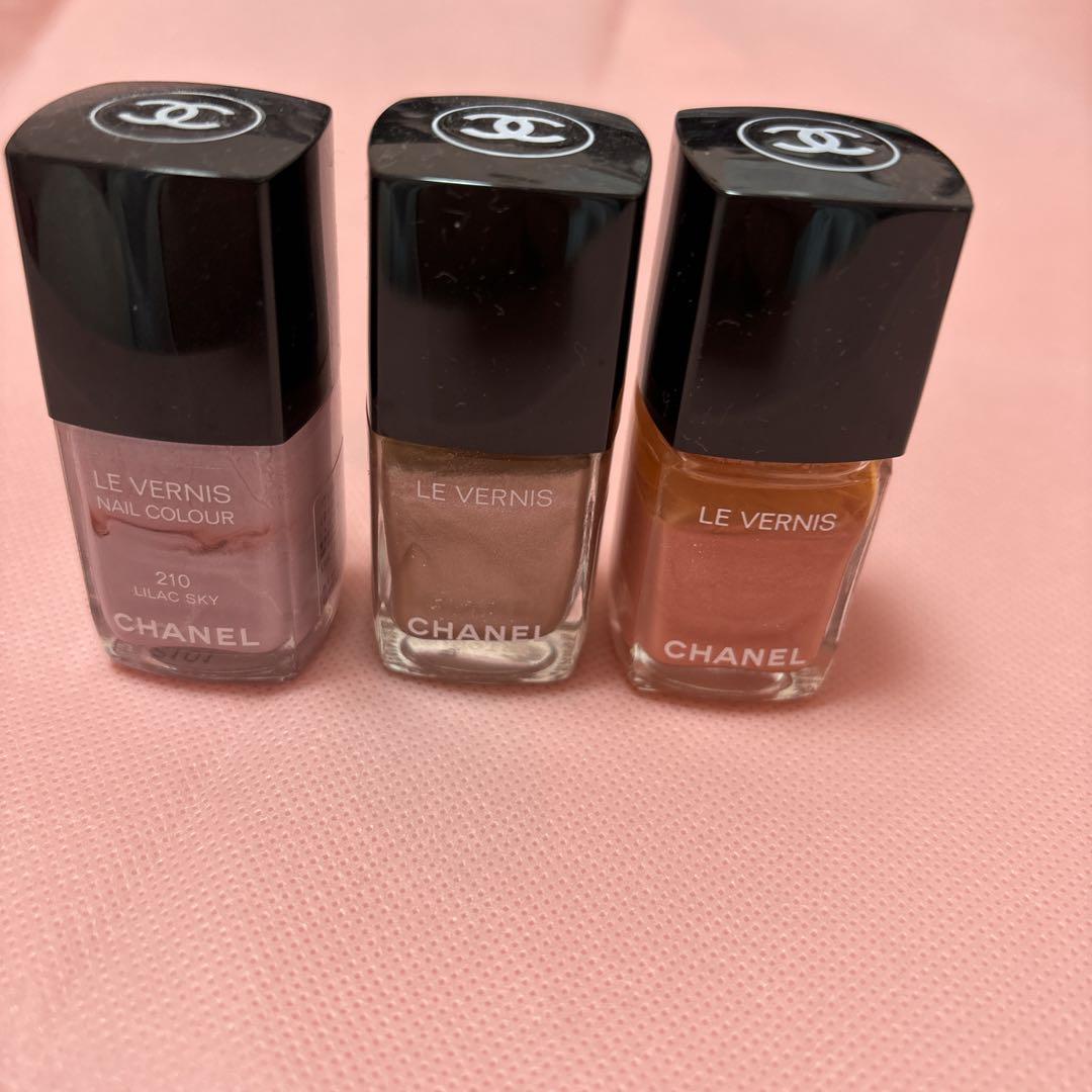 Chanel ネイルカラー 28本 セット chanel_nail-1200-744.jpg