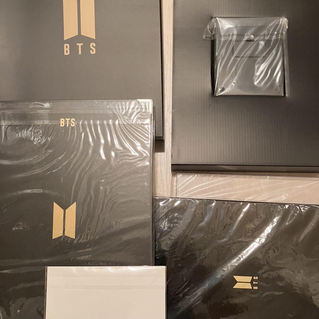 BTS MERCH BOX #8 - メルカリ