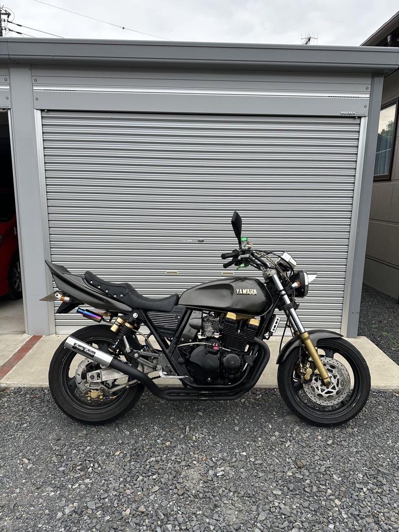 XJR400