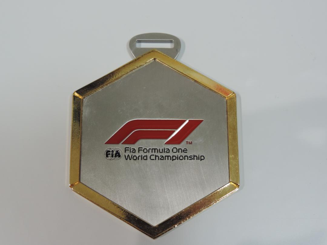 スポーツ選手 V.Bottas 2021 Mercedes Prized Shield