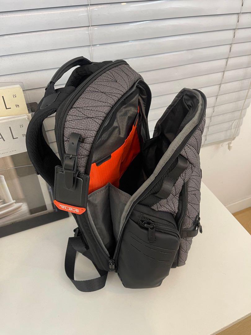 TUMI ALPHA BRAVO「ナヴィゲーション」バックパック グレーニット by TUMI ALPHA BRAVO「ナヴィゲーション」バックパック グレーニット by