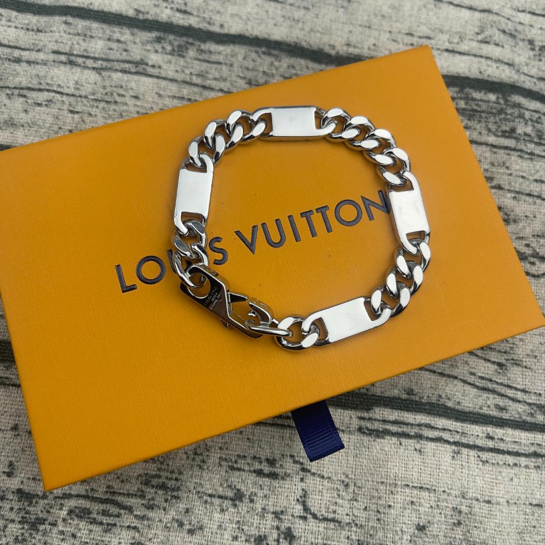 Louis Vuitton チェーンブレスレット