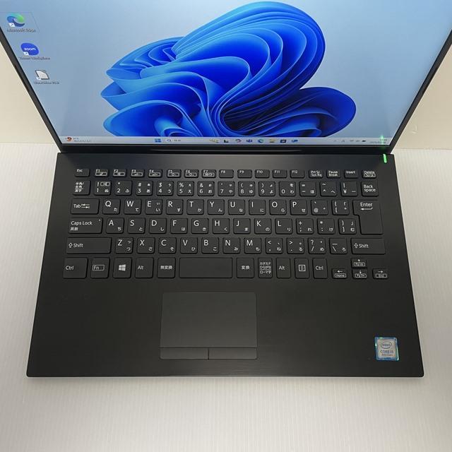 驚異のバッテリー約9時間！Win11で持運び最適な第8世代VAIO