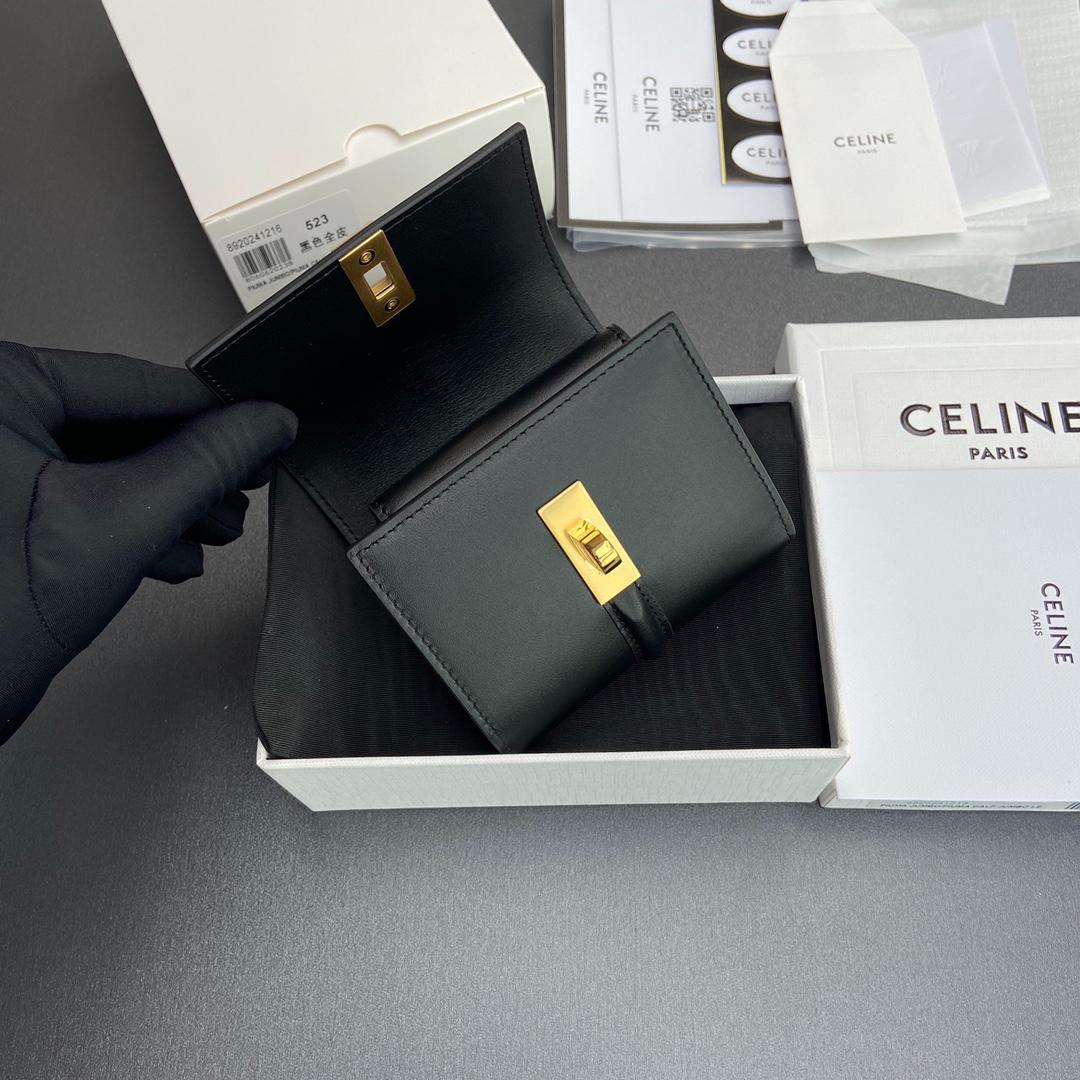 CELINE ★ ロゴ付き折りたたみ財布