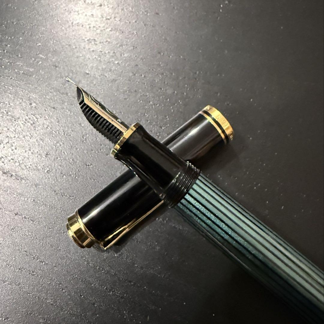 ペリカン　スーベレーン m400 緑縞　F細字