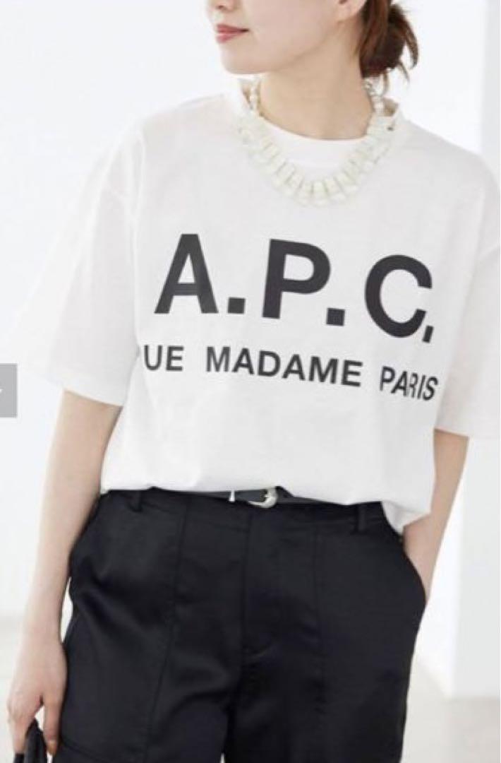 IENA 【A.P.C. アーペーセー】別注 ビッグ ロゴ Tシャツ　XS IENA 【A.P.C. アーペーセー】別注 ビッグ ロゴ Tシャツ XS