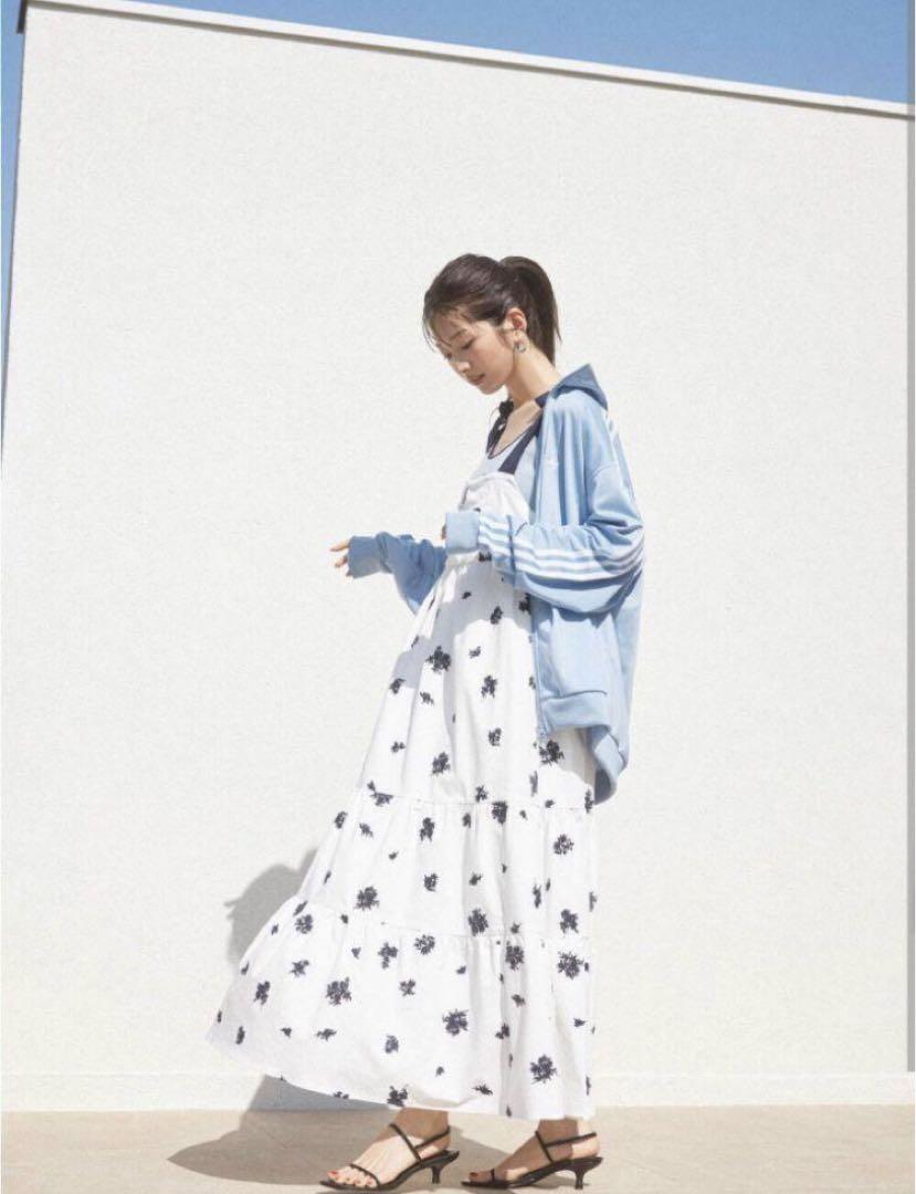 完売　SNIDEL  adidas Originalsトラックジャケット