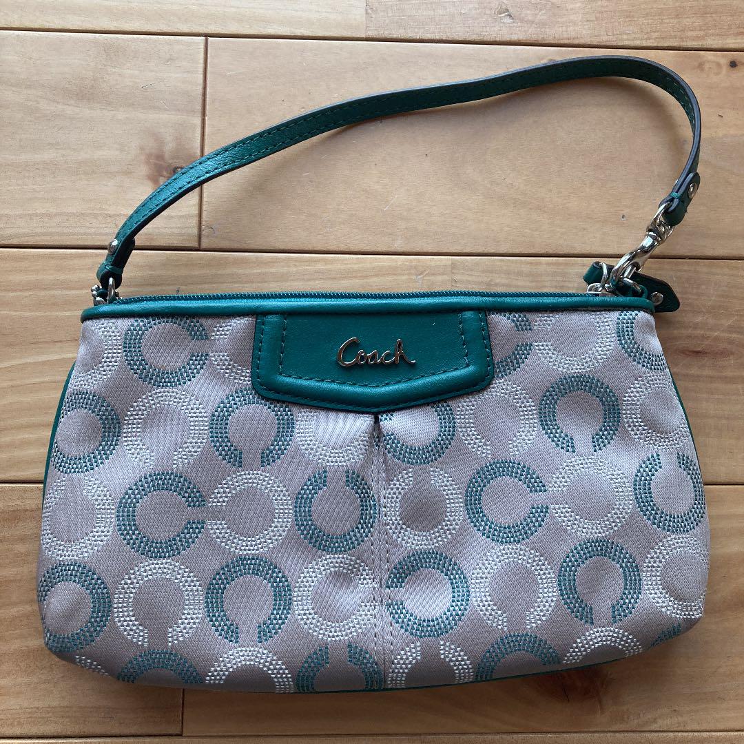 最終値下げ!COACH コーチ ポーチ ハンドバッグ ミニバッグ グリーン - メルカリ 最終値下げ!COACH コーチ ポーチ ハンドバッグ ミニバッグ グリーン - メルカリ