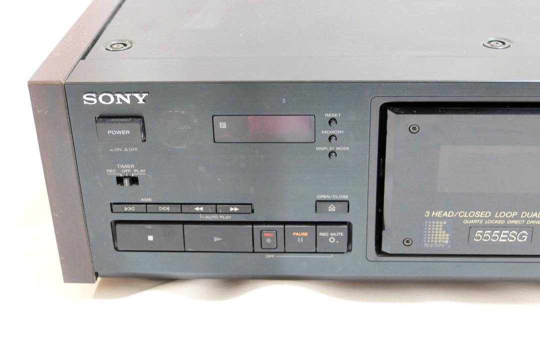 新作入荷格安 SONY 高級機 昭和 レトロ IcnAq-m25065617141 TC-K555ESG ソニー カセットデッキ 大人気お得