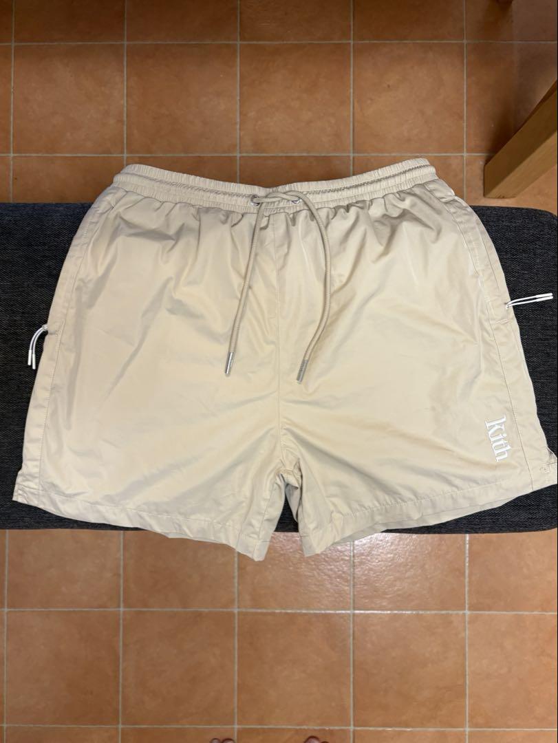 【美品】KITH ショーツ　ベージュ　Mサイズ