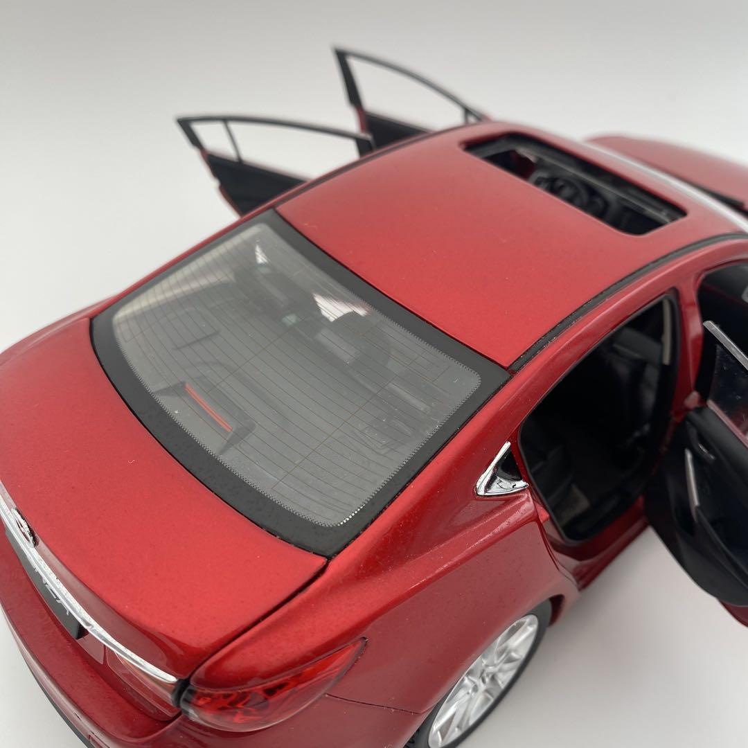 MAZDA ATENZA 1/18 レッド 全長約27cm 左ハンドル MAZDA ATENZA 1/18 レッド 全長約27cm 左ハンドル