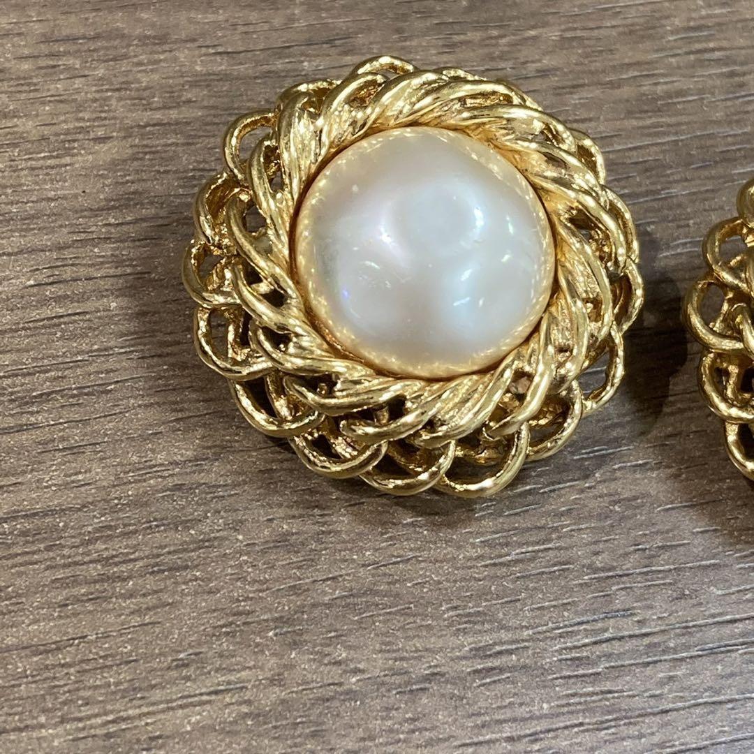 CHANEL シャネル