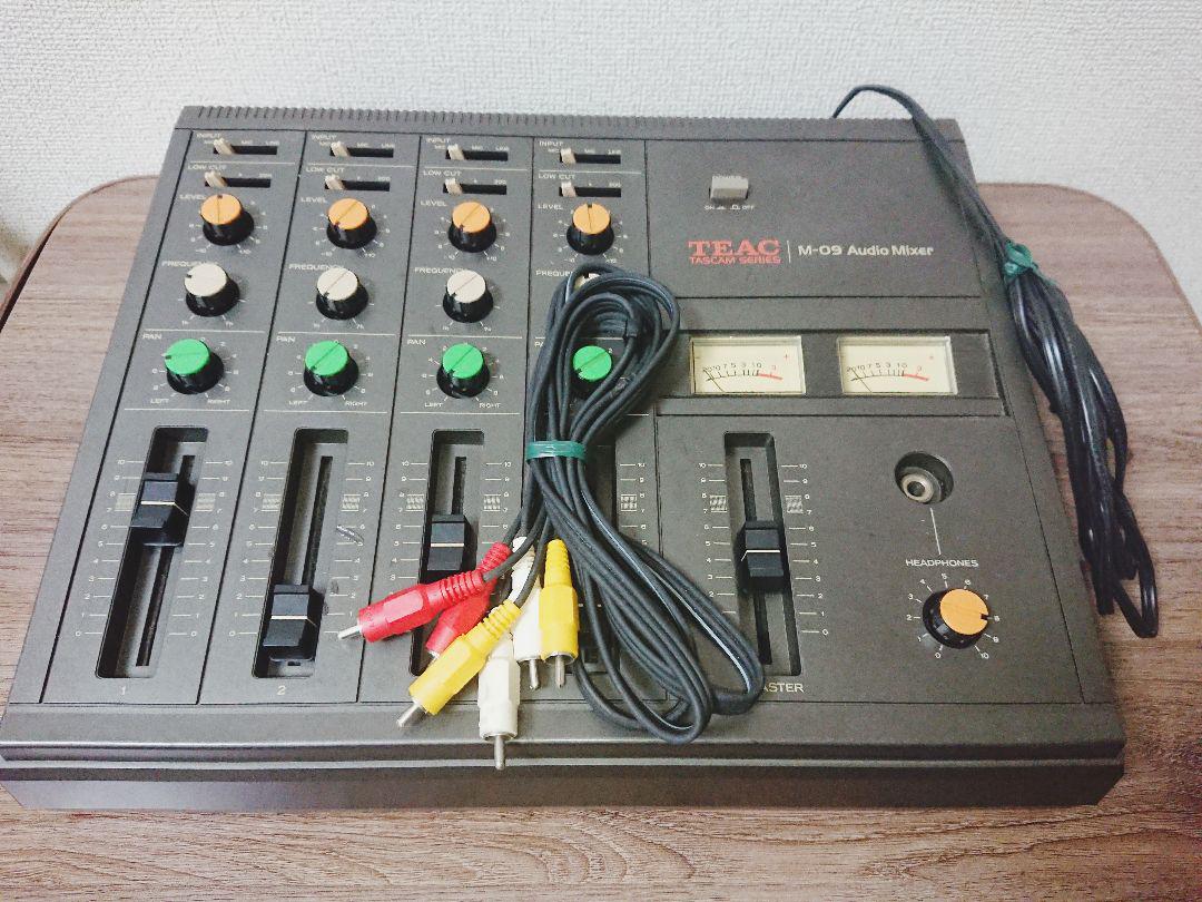 TEAC M-09 オーディオミキサー