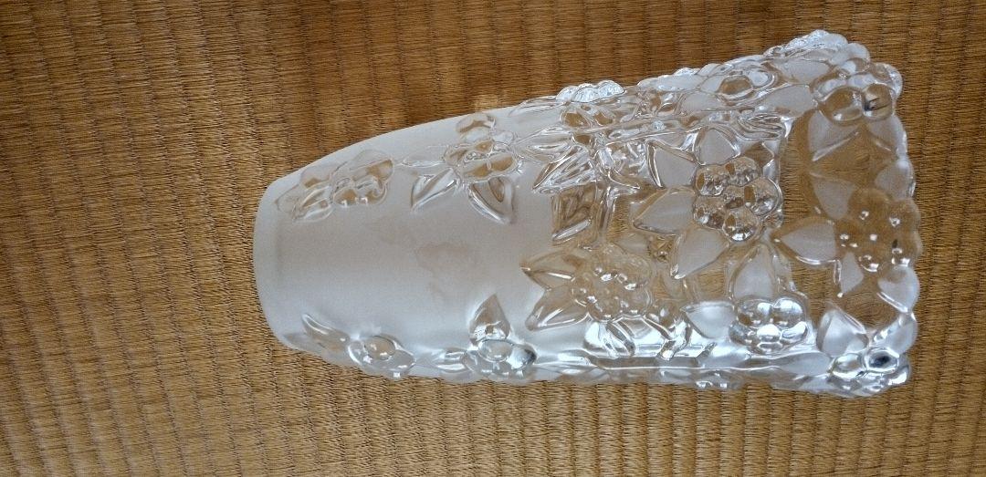 美品}『WALTHER GLASガラス花柄、花瓶 』ドイツ製。ほぼ未使用