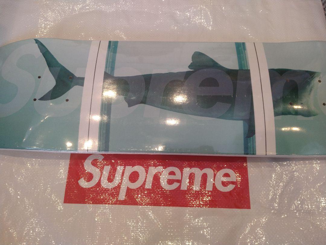 スケートボード Supreme Damien Hirst Shark Skateboard