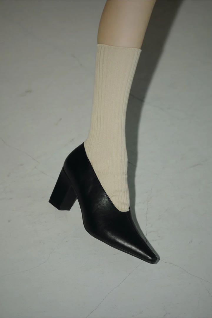 HP完売着用1〜2回Louren pointed toe shape pumps