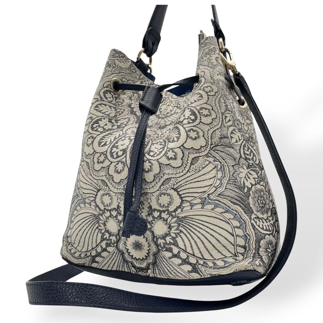 希少! FURLA ステイシー 2wayショルダーバッグ 花柄 巾着 2WAY