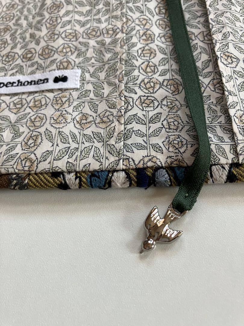 ミナペルホネン ブックカバー　新品