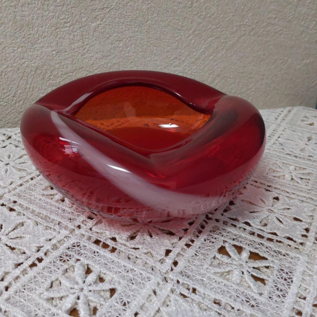 昭和レトロ ガラス 灰皿 赤 (税込) 昭和レトロ ガラス 灰皿 赤 (税込)