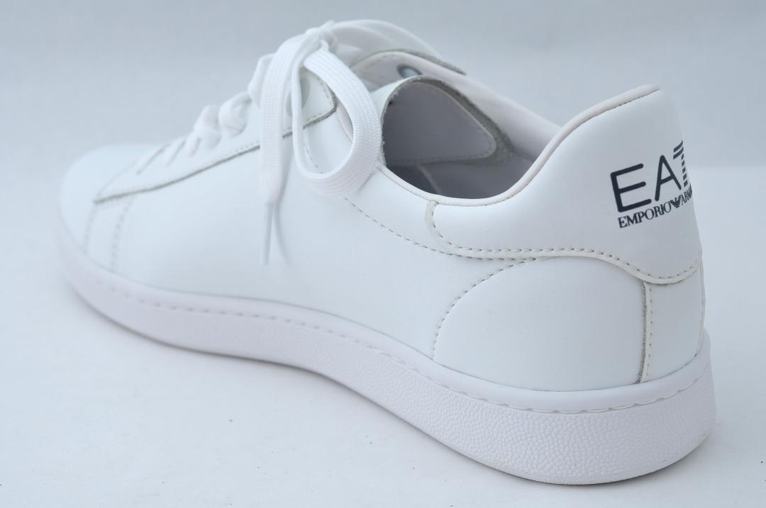EMPORIO ARMANI スニーカー X8X001 XCC51 TA2372
