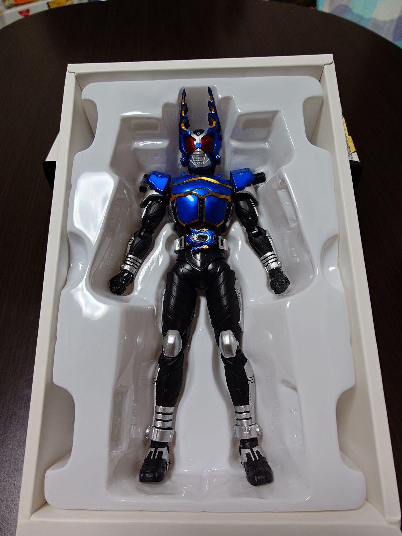 真骨彫 仮面ライダーガタック