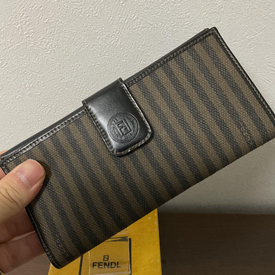 ☆開店セール☆ 新品未使用 美品 フェンディ レザー×ペカン 長財布