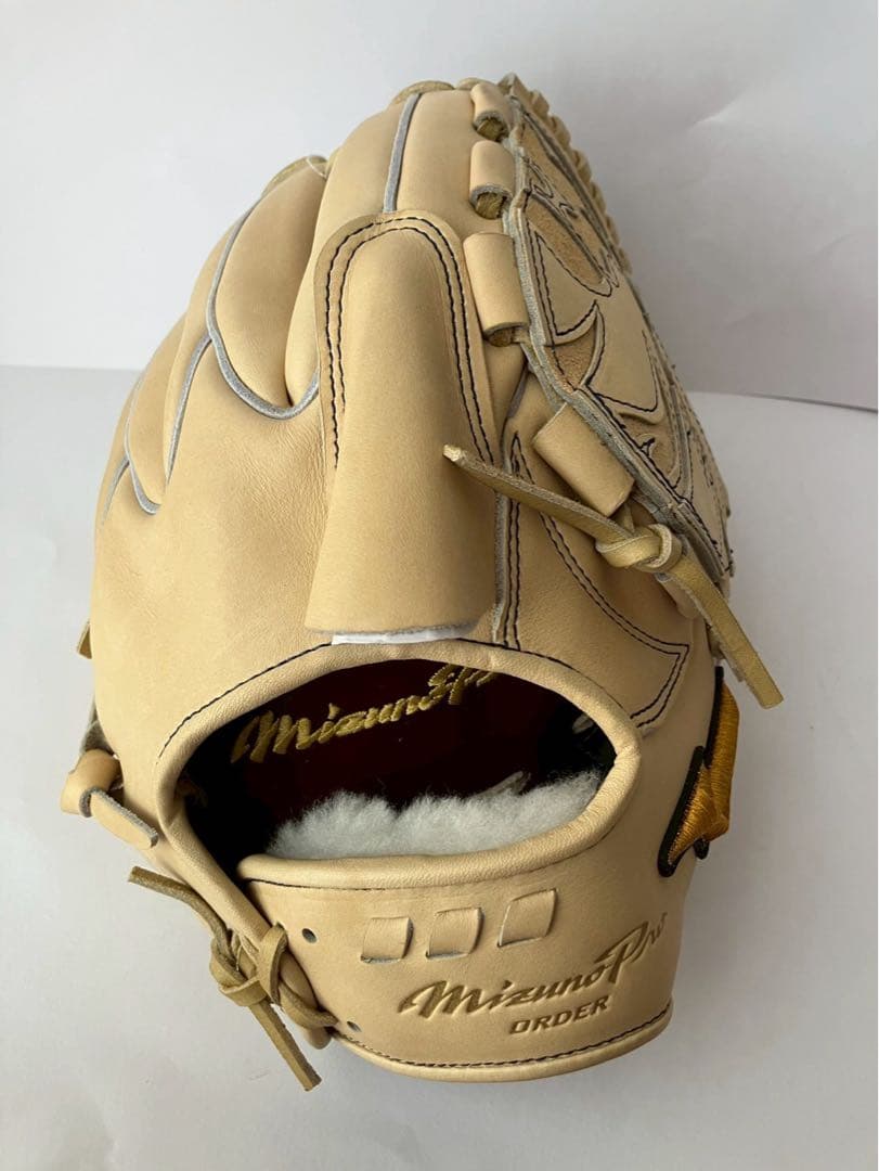 ミズノプロ 硬式 オーダー HAGA 耕作 投手用 定価71,500円 グローブ ミズノプロ 硬式 オーダー HAGA 耕作 投手用 定価71,500円 グローブ