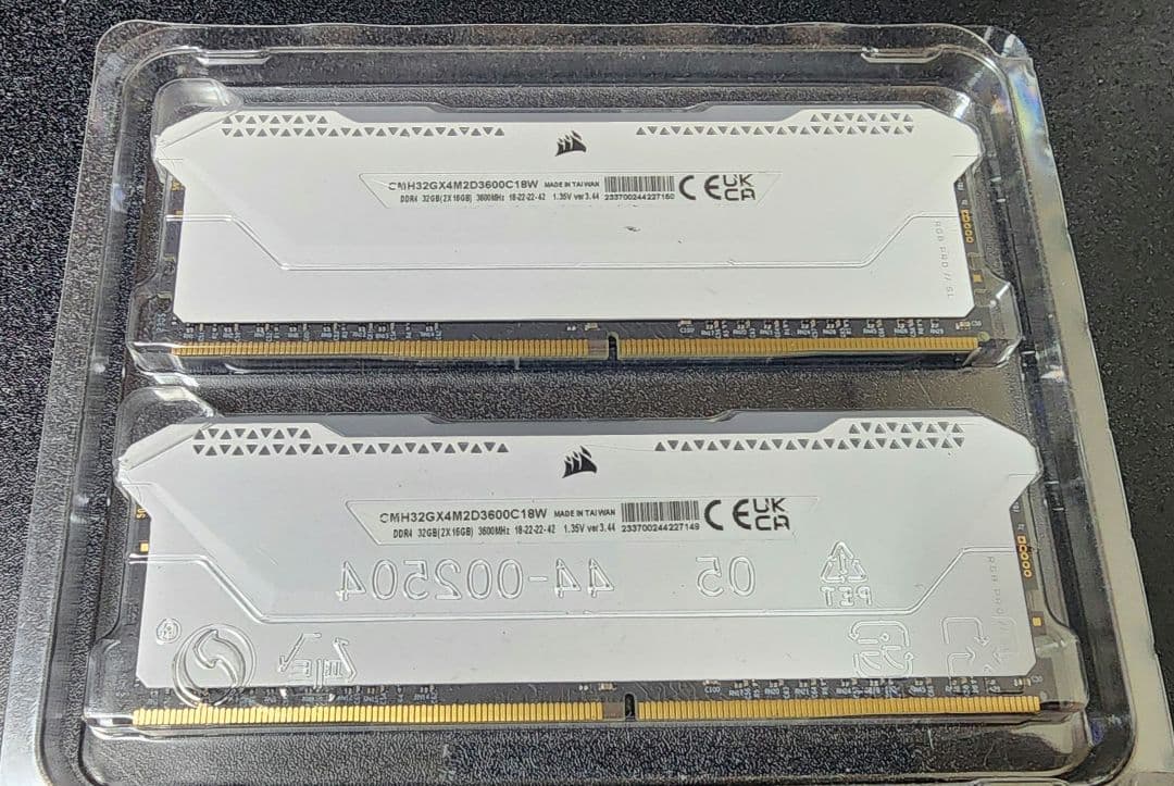 CORSAIR VENGEANCE RGB PRO SL DDR4 16GBx2 CORSAIR VENGEANCE RGB PRO SL DDR4 16GBx2