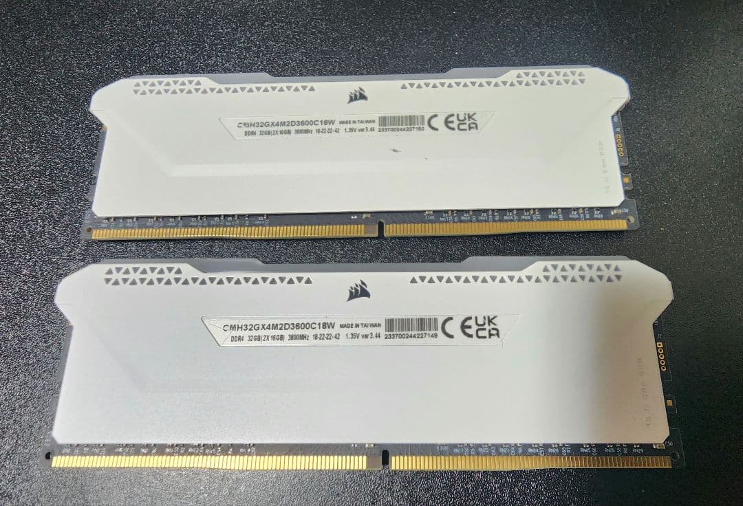 CORSAIR VENGEANCE RGB PRO SL DDR4 16GBx2 CORSAIR VENGEANCE RGB PRO SL DDR4 16GBx2