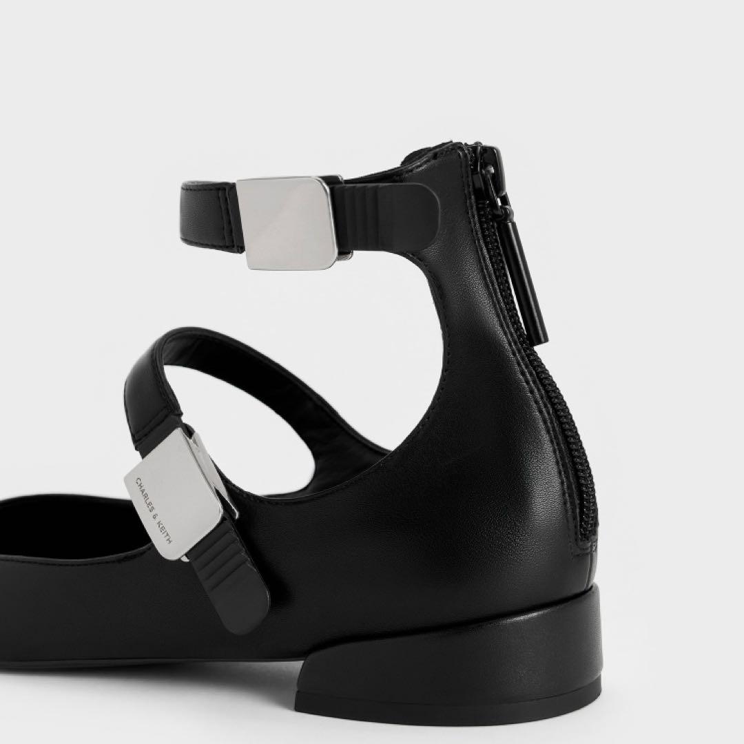 【SALE】CHARLES&KEITH ポインテッドトゥメリージェーンフラット