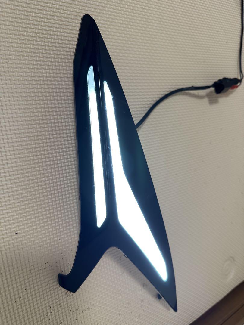 60 プリウス　モデリスタ　LED
