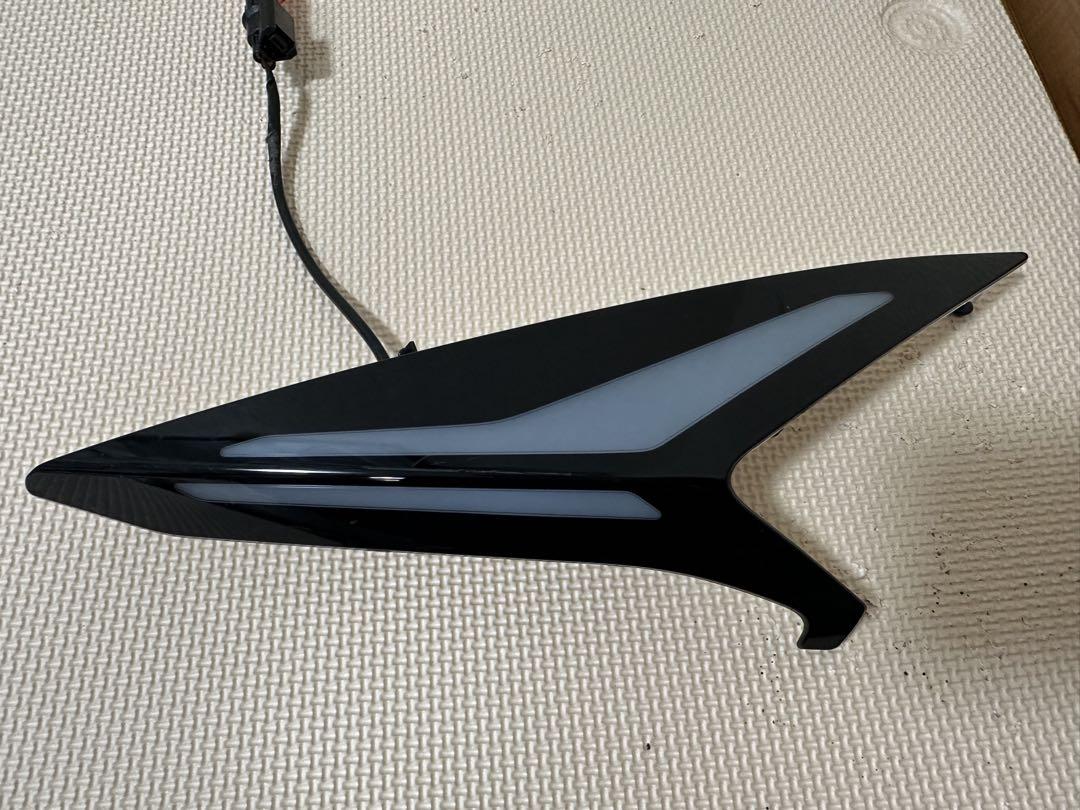 60 プリウス　モデリスタ　LED