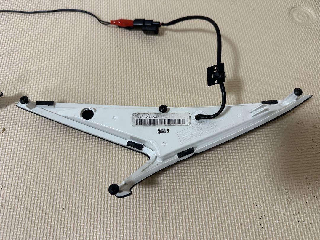 60 プリウス　モデリスタ　LED