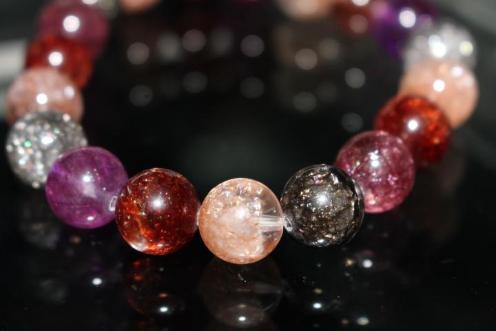スーパーセブン天然水晶　一点もの　花火水晶　虹　１０.5前後　内径１６．５程