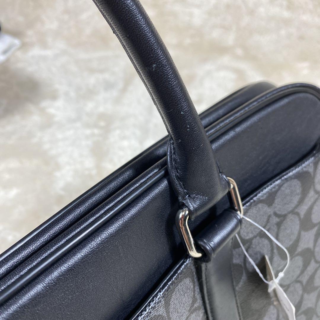 COACH コーチ ビジネスバッグ PVC レザー シグネチャー 柄　黒　美品