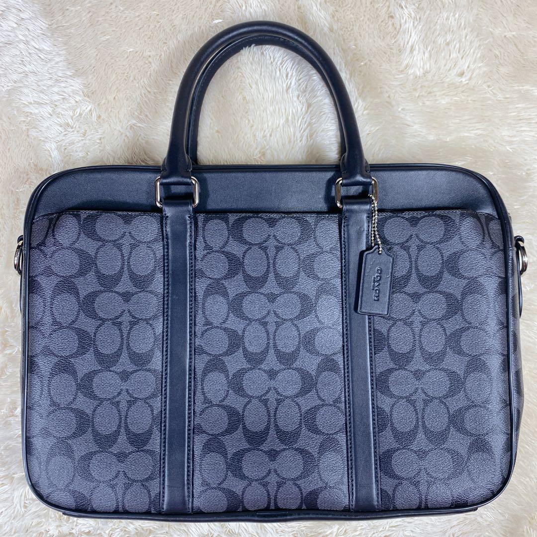COACH コーチ ビジネスバッグ PVC レザー シグネチャー 柄　黒　美品