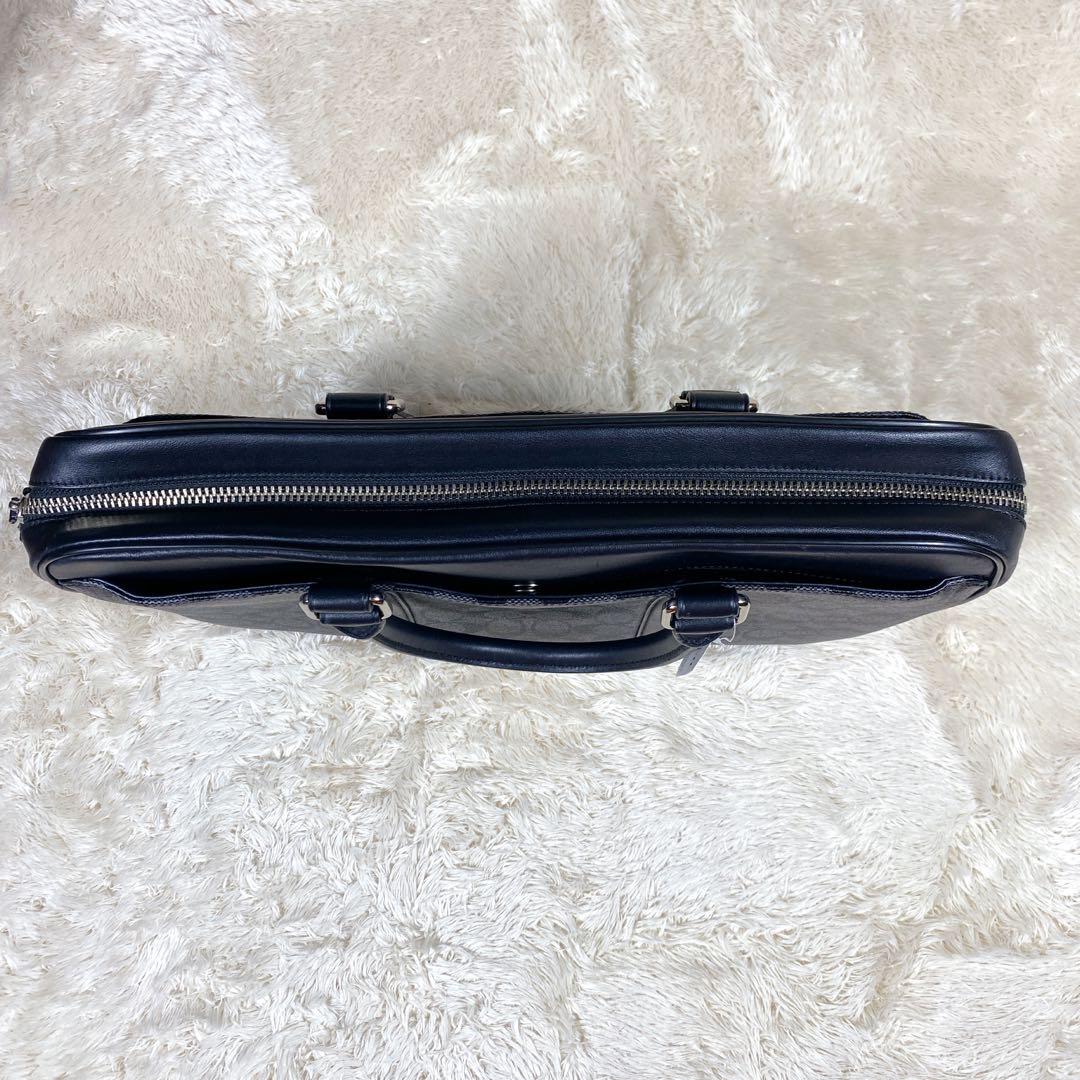 COACH コーチ ビジネスバッグ PVC レザー シグネチャー 柄　黒　美品
