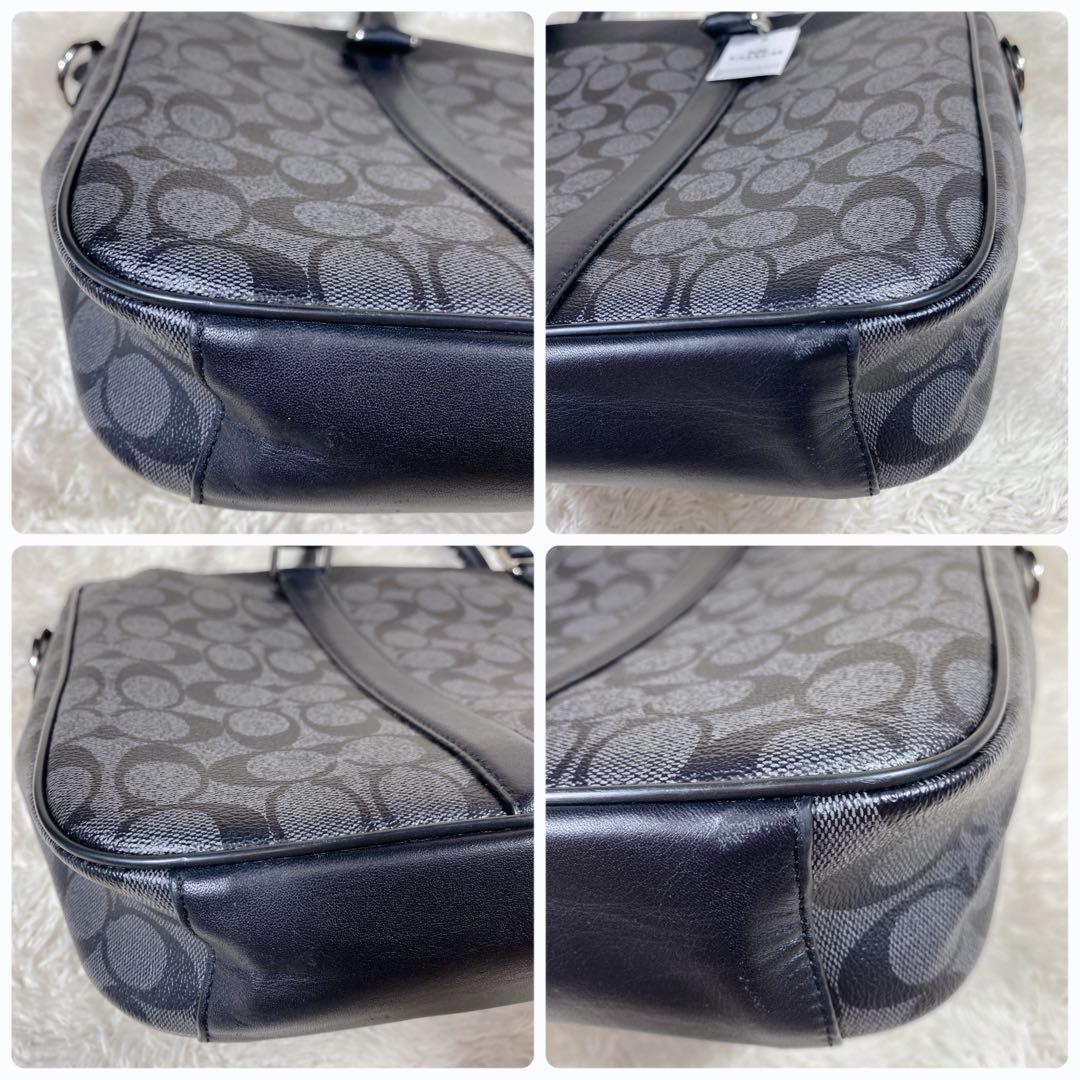 COACH コーチ ビジネスバッグ PVC レザー シグネチャー 柄　黒　美品