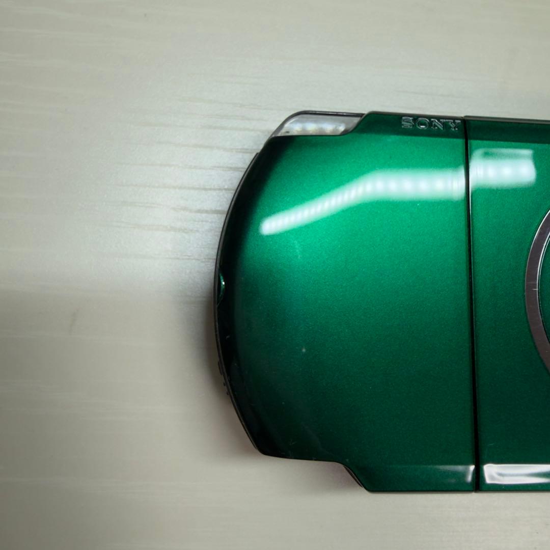 美品 PSP3000 スピリティッドグリーン すぐに遊べるセット 送料無料 美品 PSP3000 スピリティッドグリーン すぐに遊べるセット 送料無料