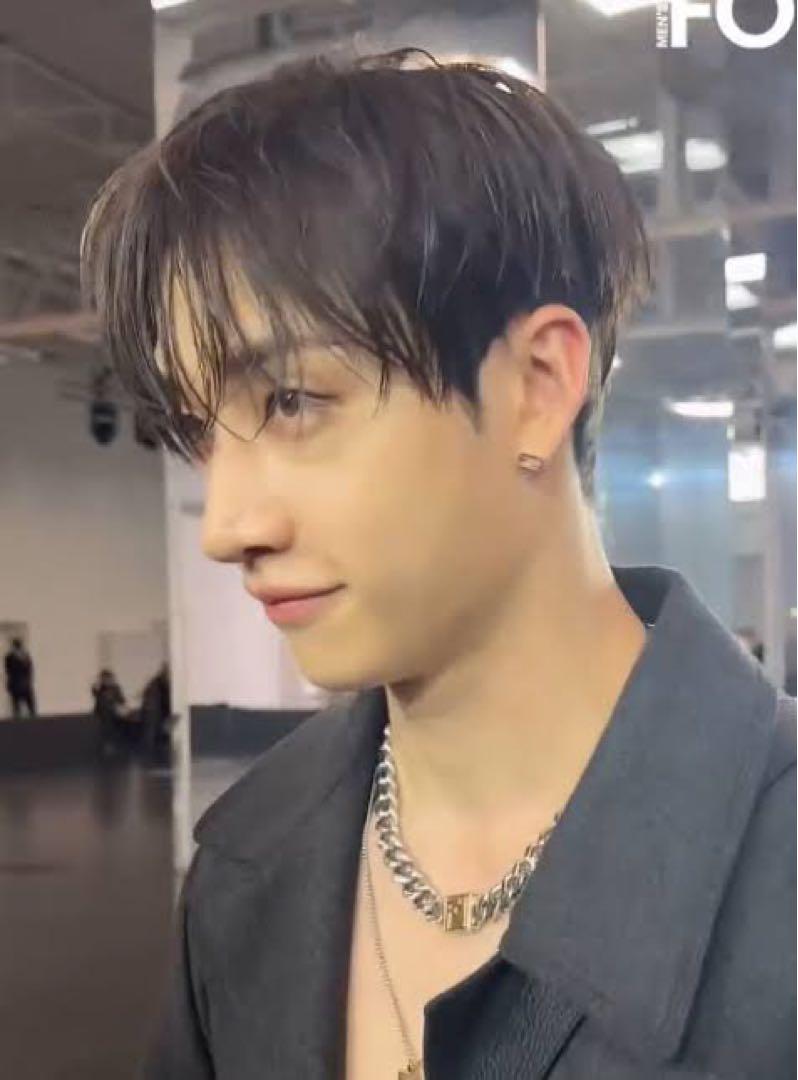 Stray Kids】 FENDI チェーンネックレス【返品保証】