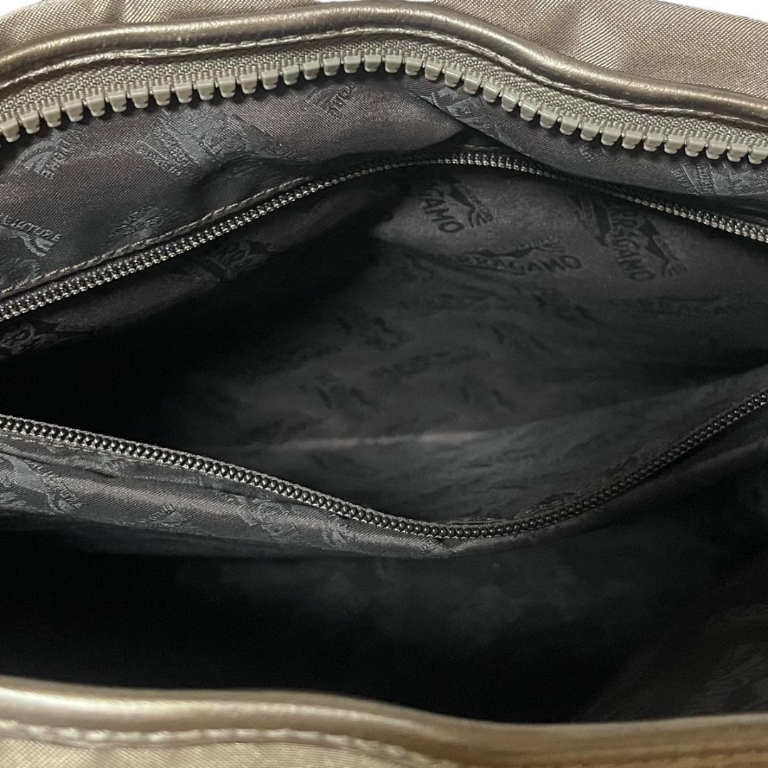 【美品】Salvatore Ferragamo フェラガモトートバック男女兼用
