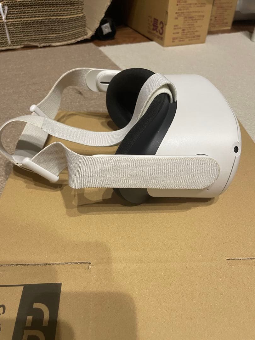 あまつか様専用【美品】Oculus Quest 2[オキュラスクエスト 2