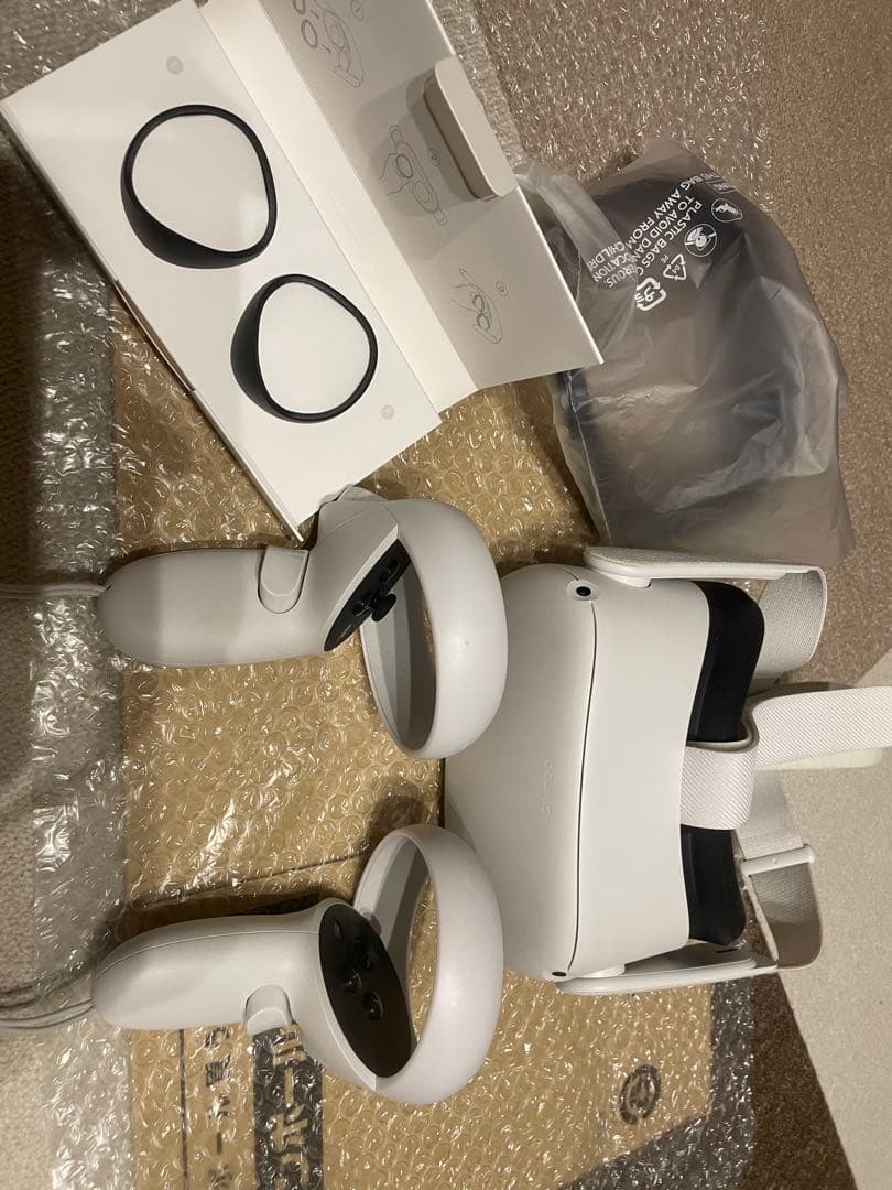 あまつか様専用【美品】Oculus Quest 2[オキュラスクエスト 2